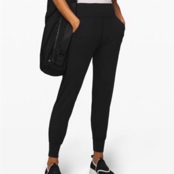 Lululemon🍋Align jogger💗 - Picture 3 of 4